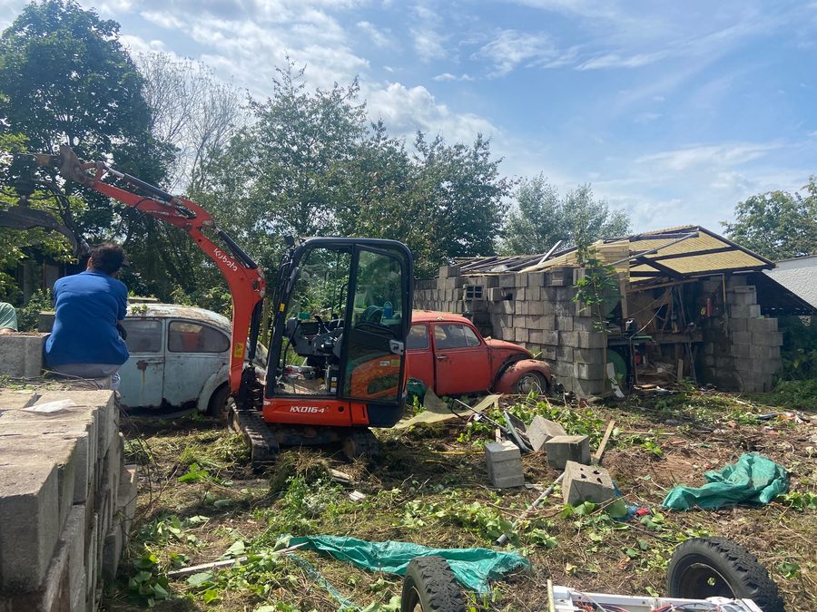 Abbrucharbeiten mit Minibagger Bamberg