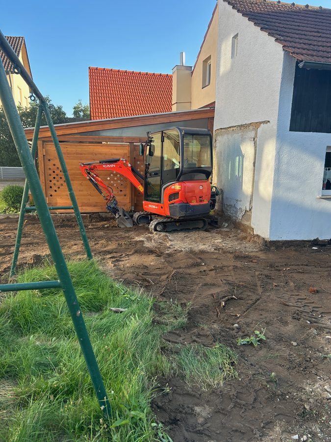 Minibagger Bamberg mit Fahrer Foto 2