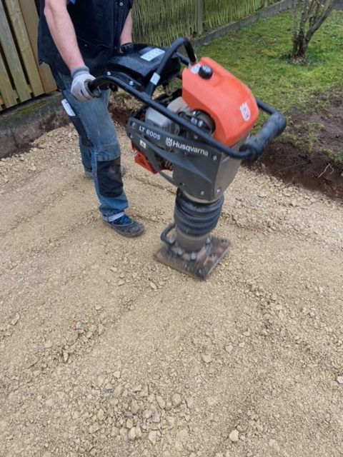 Pflasterflaechen vorbereiten Foto 3