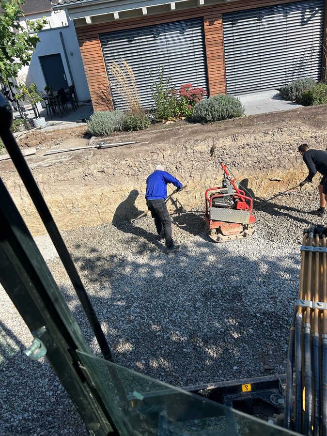 Pool und Teich ausbaggern Foto 4
